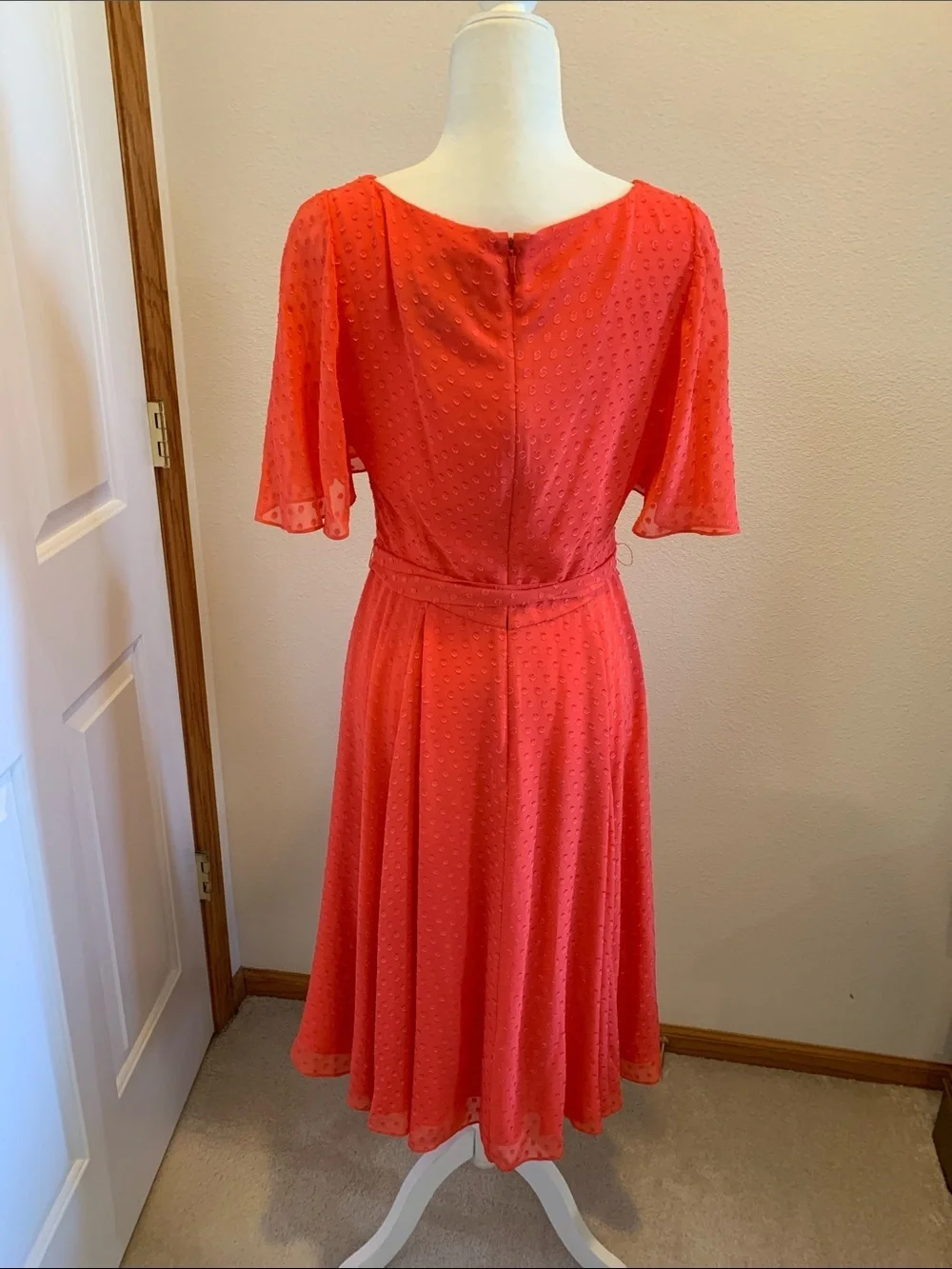 NWT Kate Spade Clipped Chiffon Dress in Paprika(653). Midi Dress with Tie Waist.
